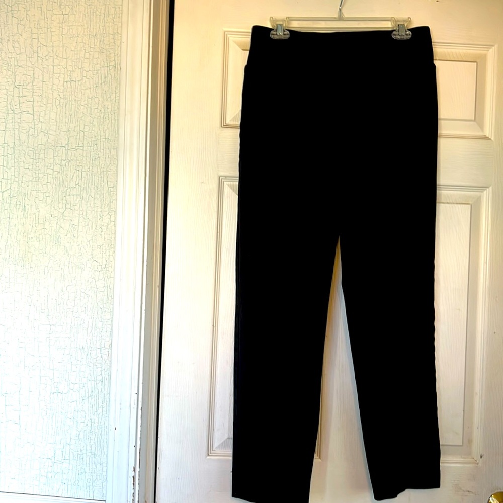 JONES Sport Women’s Dress Pants            
Size 8. Stretch with Pockets